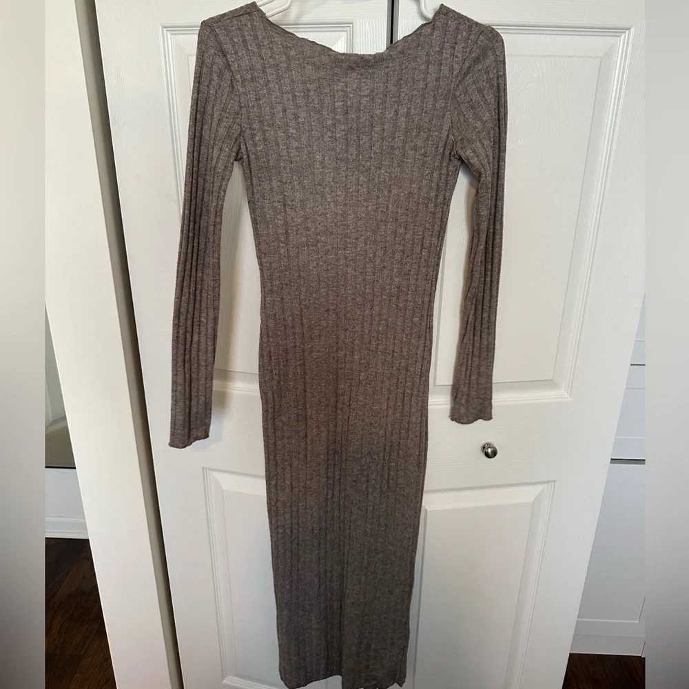 Zara Ribbed Soft Dress - Picture 4 of 5